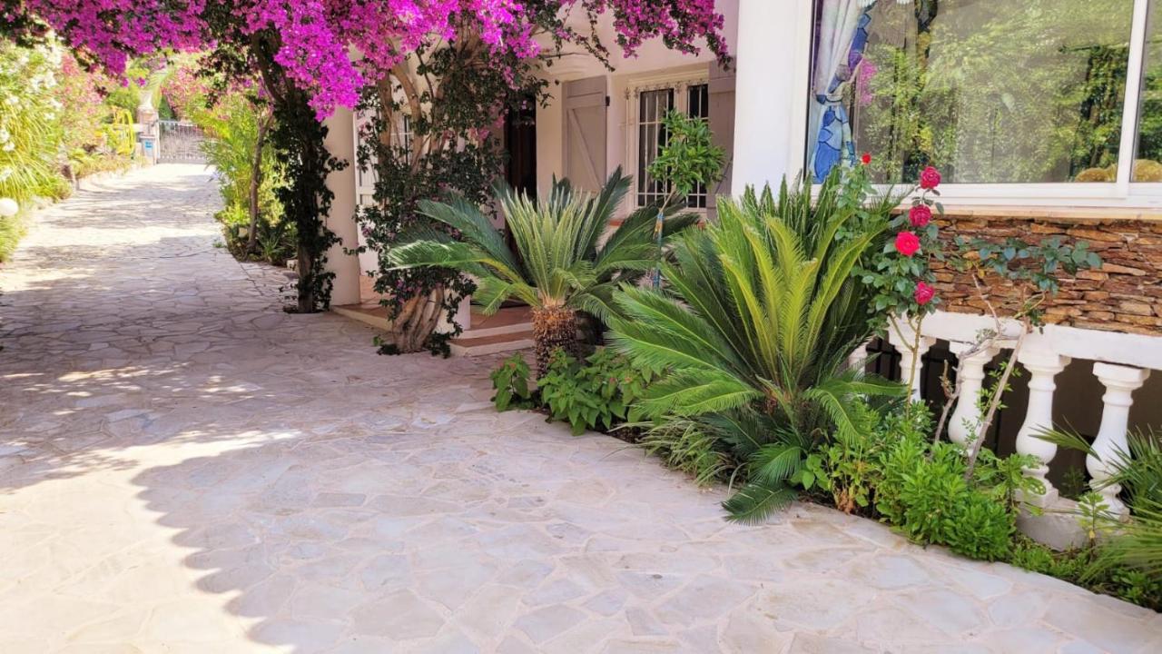 Villa Provencale A Sainte Maxime, Golf De Saint Tropez Екстериор снимка